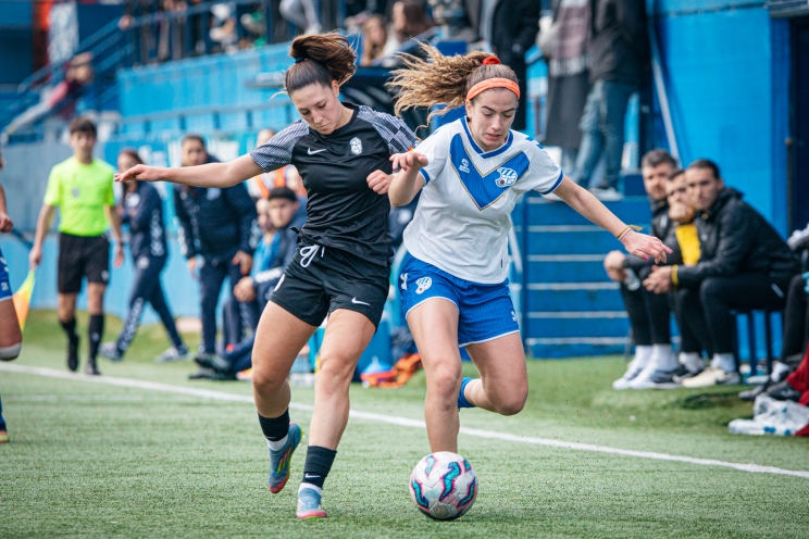 Juvenil A femení competitiu